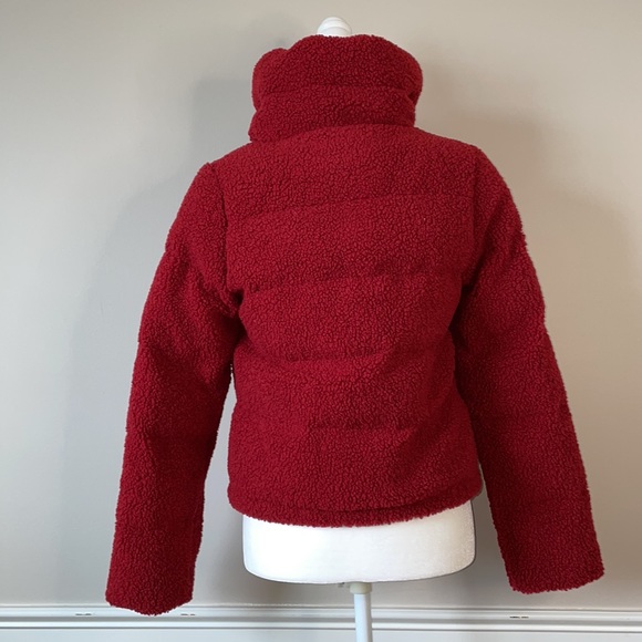 Abercrombie & Fitch mini sherpa fleece puffer. - Picture 3 of 9